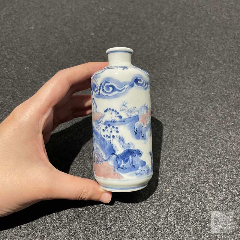 清乾隆 青花釉里红十二生肖图瓶 - 图6